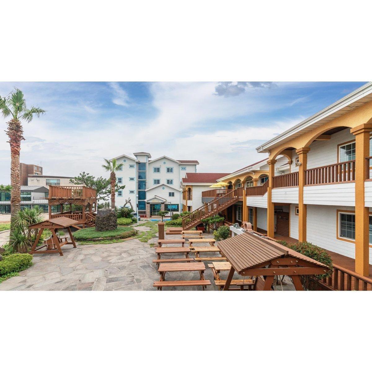 Grim Resort Чечжу Екстер'єр фото